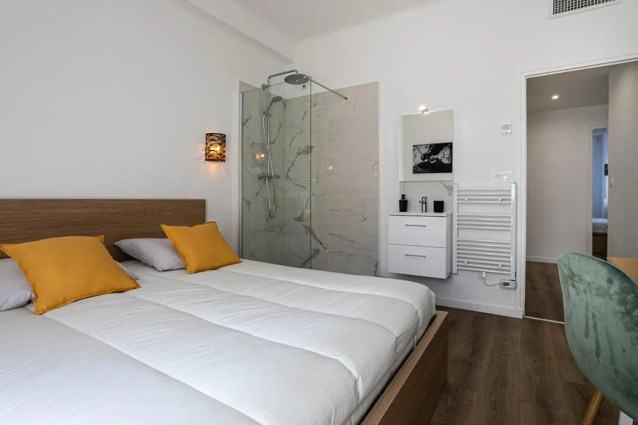 Grand Appartement Centre De 마르세유 0*,